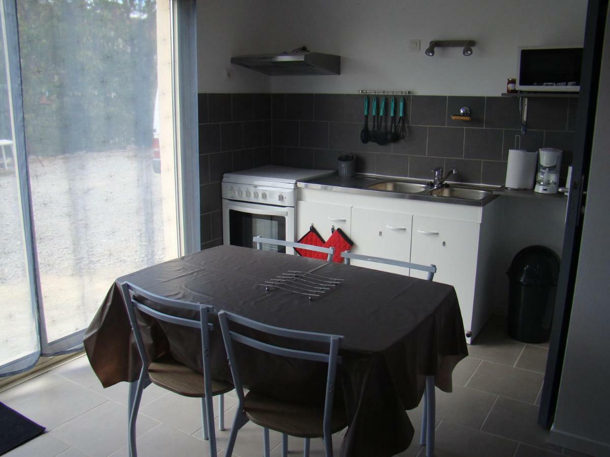 Studio/Gite Les Papillons Lablachère Exterior foto